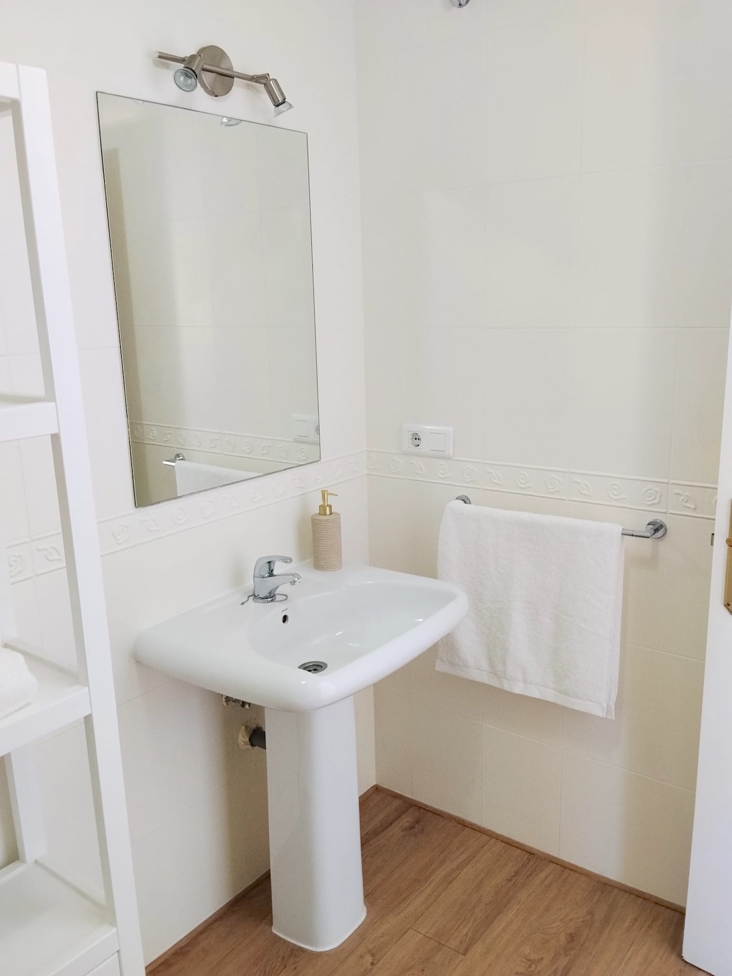 2 Bedroom Apartment in Fuengirola - Photo 21