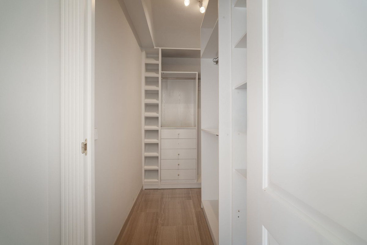 3 Bedroom Penthouse in Benalmádena - Photo 21