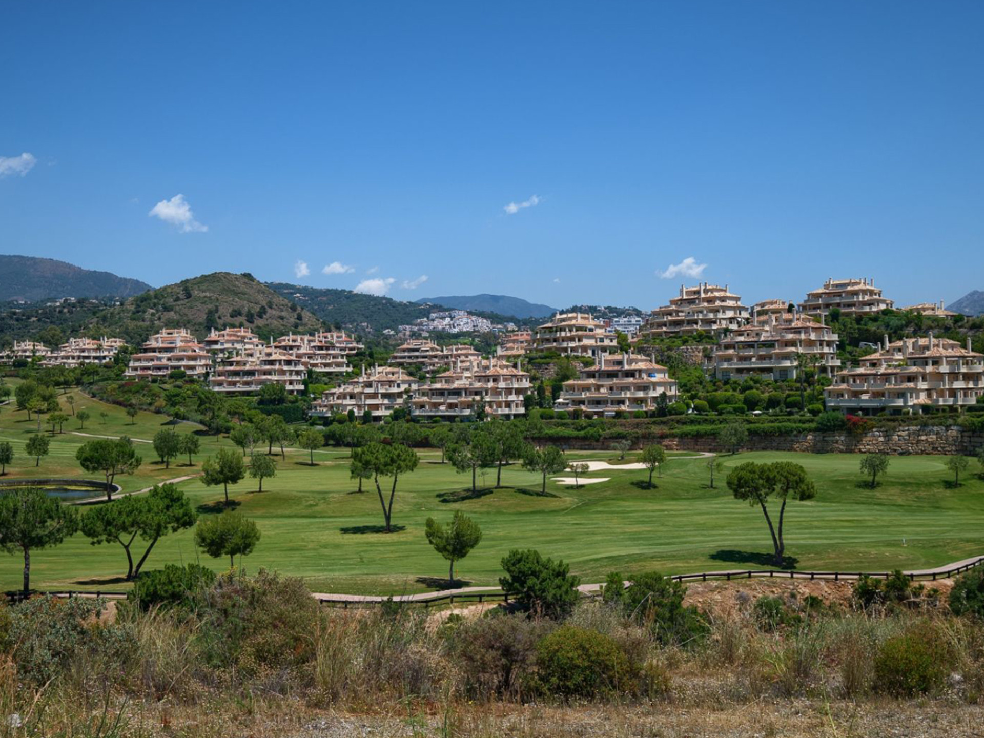 4 Bedroom Penthouse in Benahavís