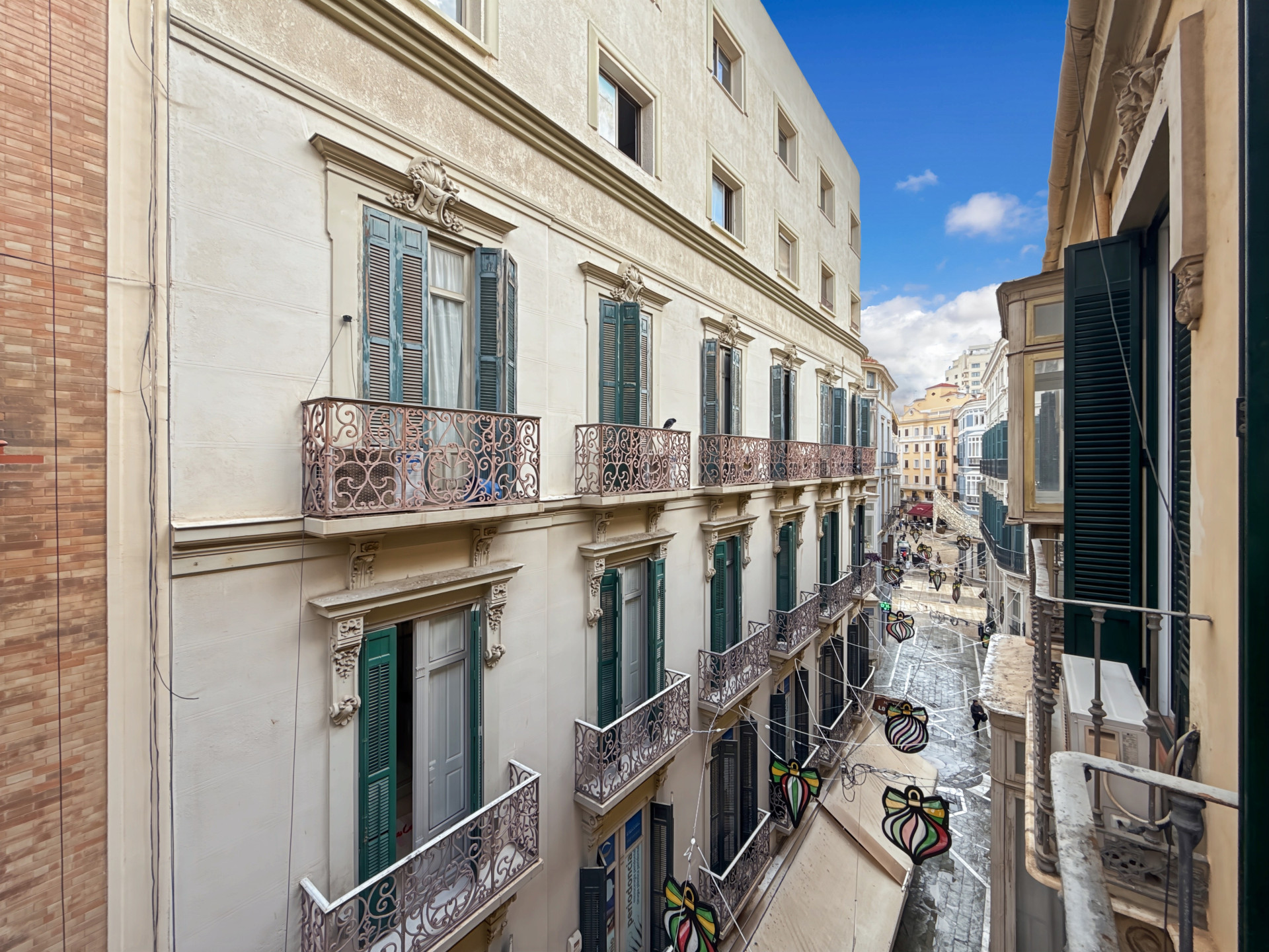 4 Bedroom Apartment in Málaga - Photo 33