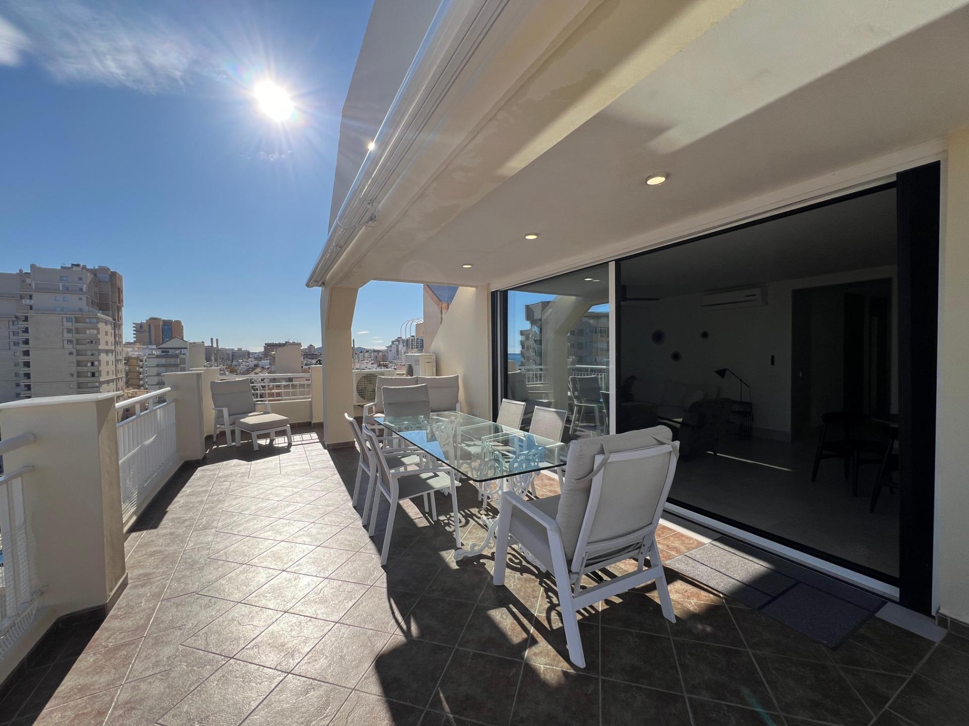 4 Bedroom Penthouse in Fuengirola - Photo 23