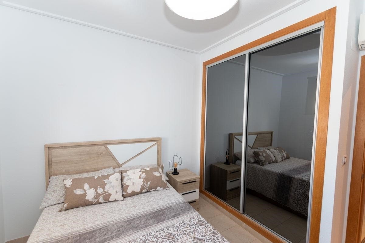 Apartamento com 3 quartos com piscina em Alicante, Espanha – Foto 14