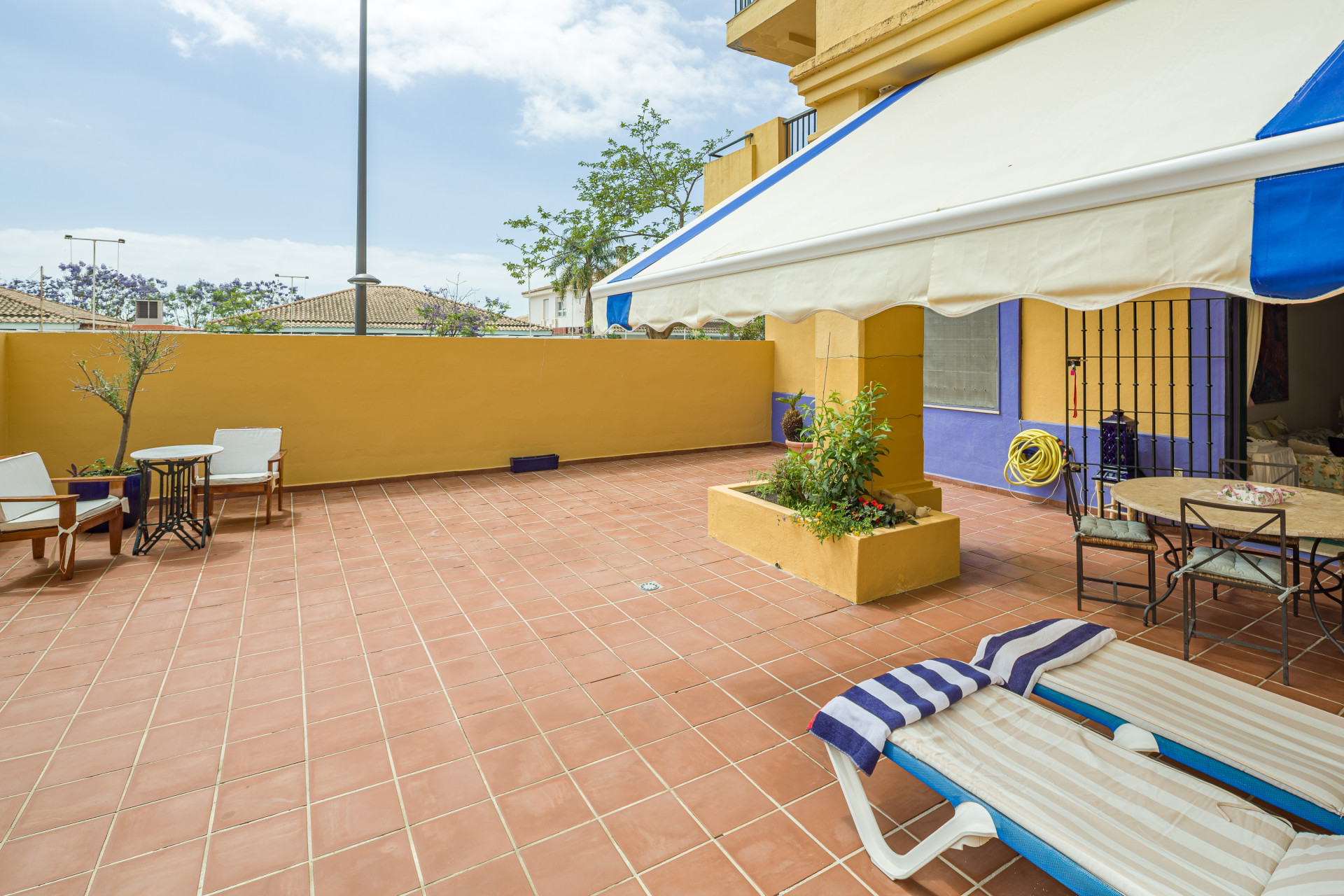 2 Bedroom Apartment in San Pedro de Alcántara - Photo 2