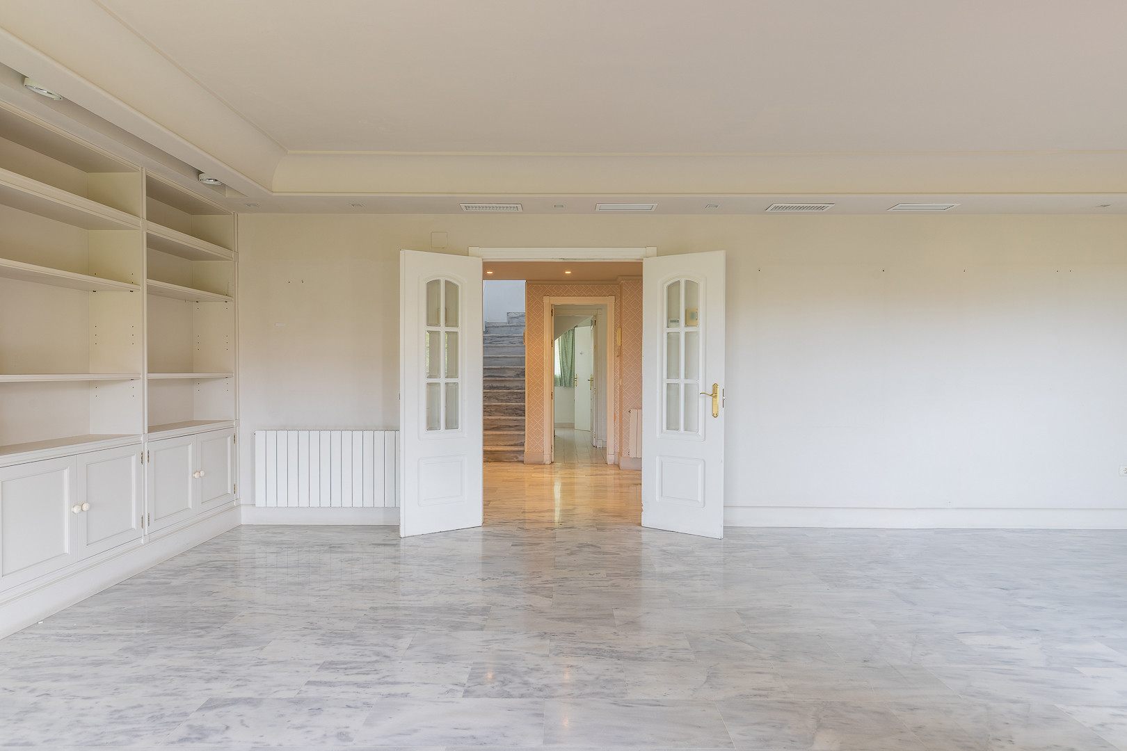 5 Bedroom Penthouse in Málaga - Photo 5