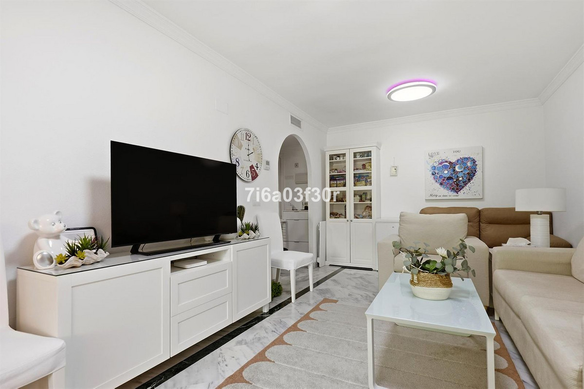 2 Bedroom Apartment in Marbella - Photo 19