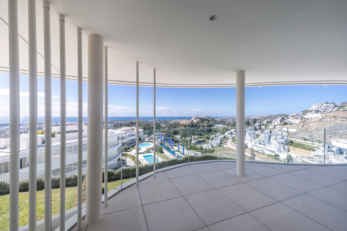 3 Bedroom Apartment in Benahavís - Photo 28