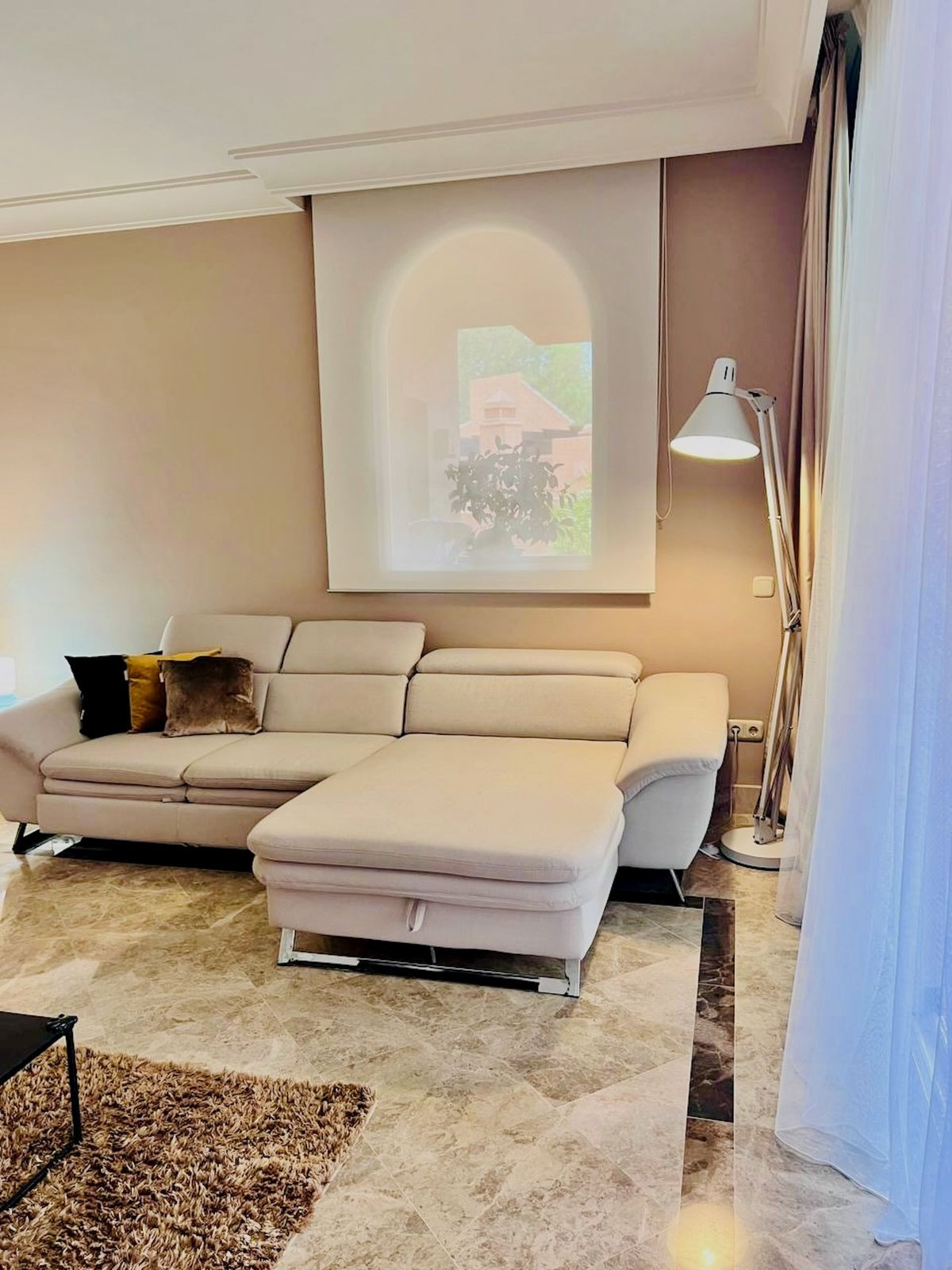 3 Bedroom Apartment in Marbella - Photo 12