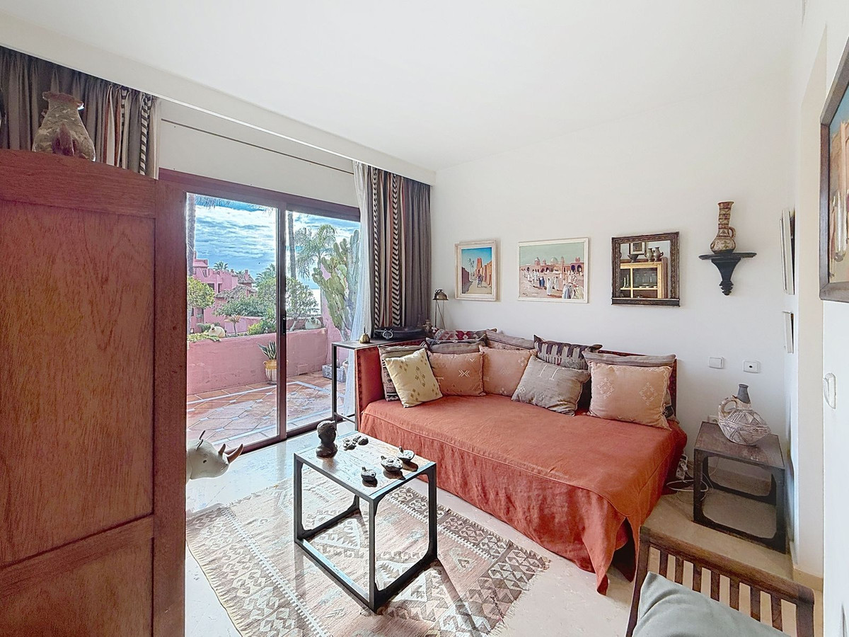 3 Bedroom Penthouse in Estepona - Фото 27