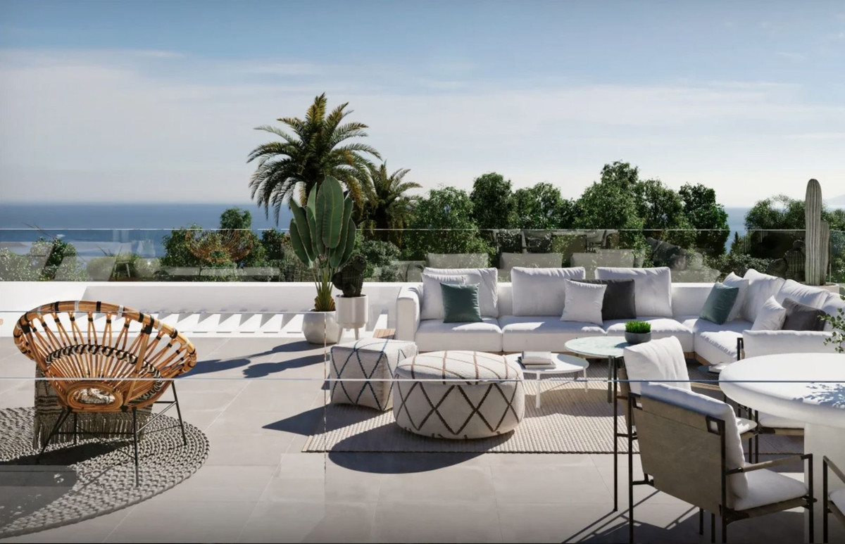 5 Bedroom Villa in Estepona - Photo 7