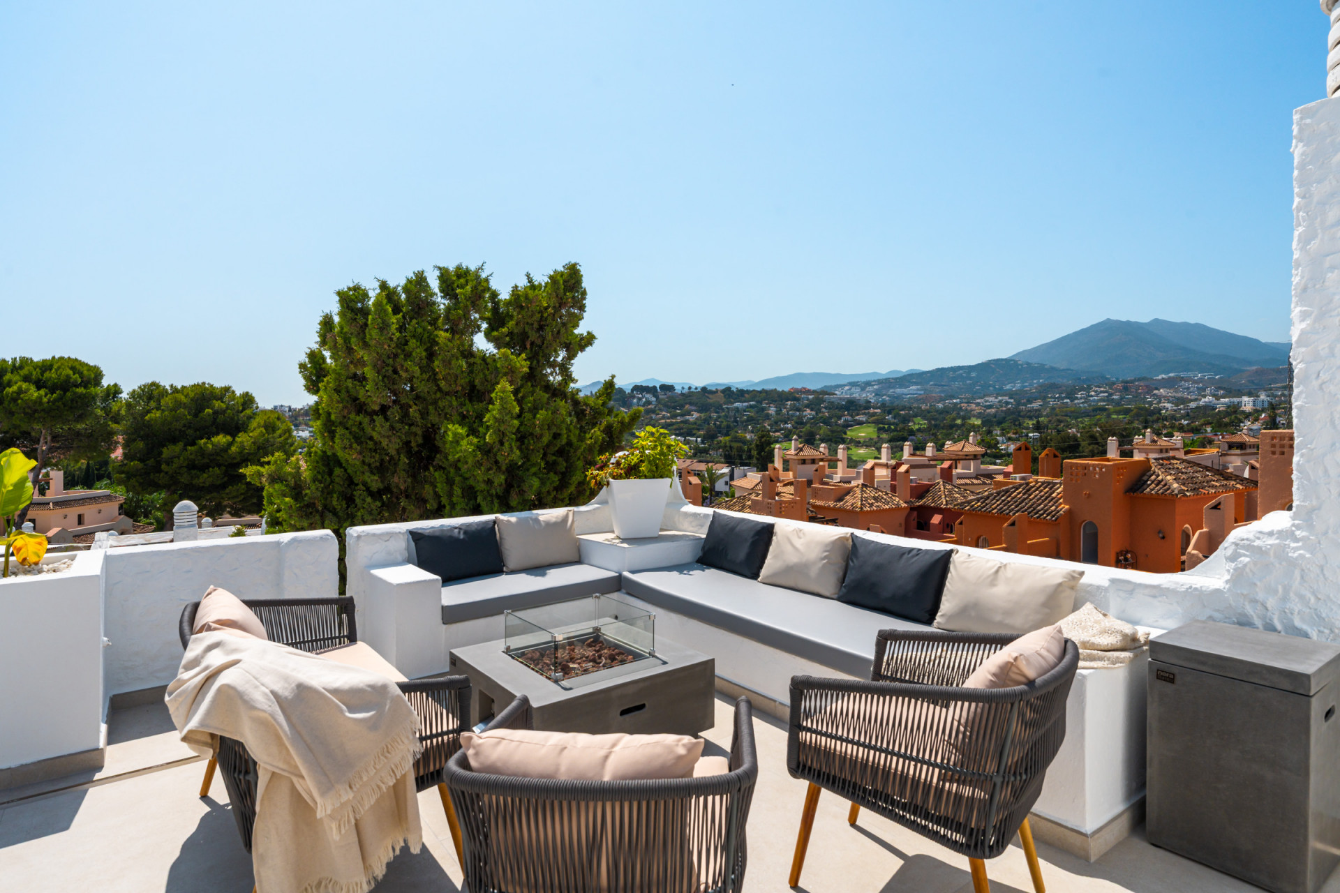 Penthouse in Nueva Andalucia
