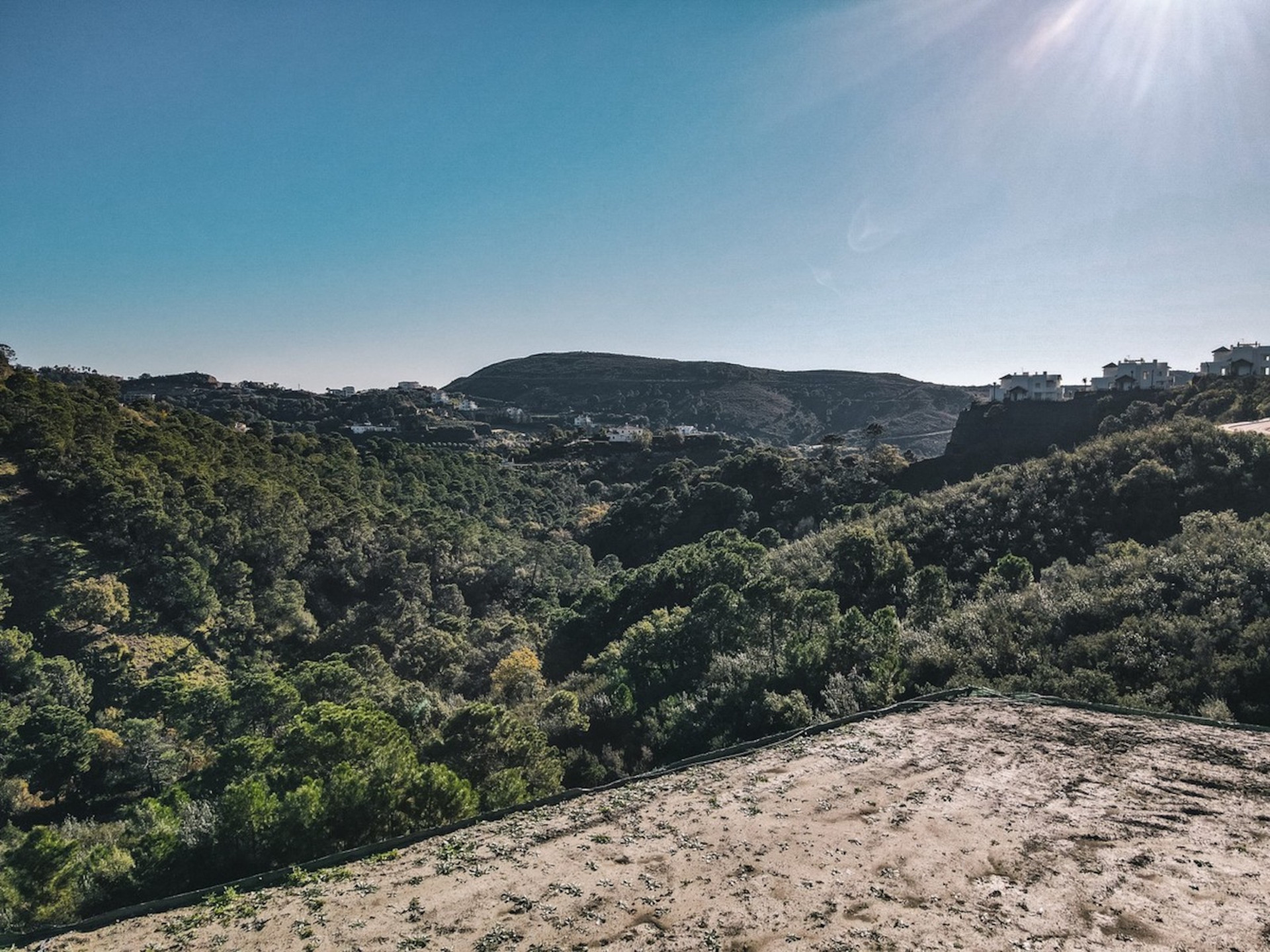 7,643 m² Plot in Benahavís - Photo 6