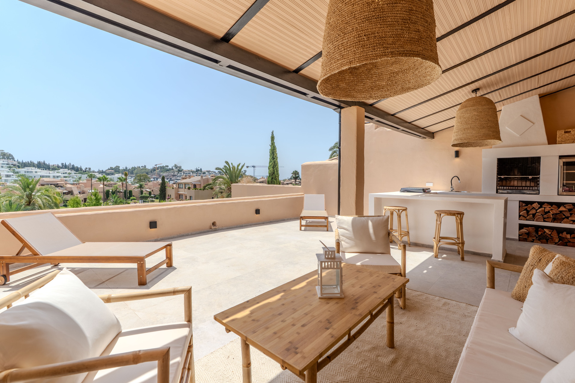 3 Bedroom Apartment in Estepona - Photo 7