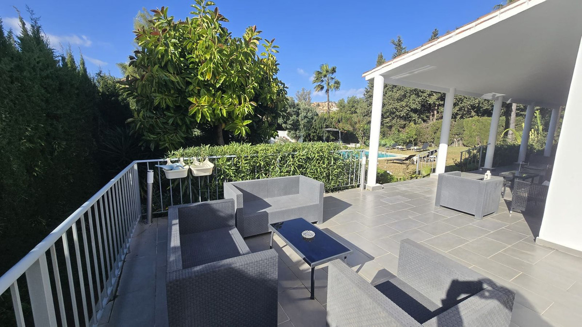 8 Bedroom Villa in Marbella - Photo 53