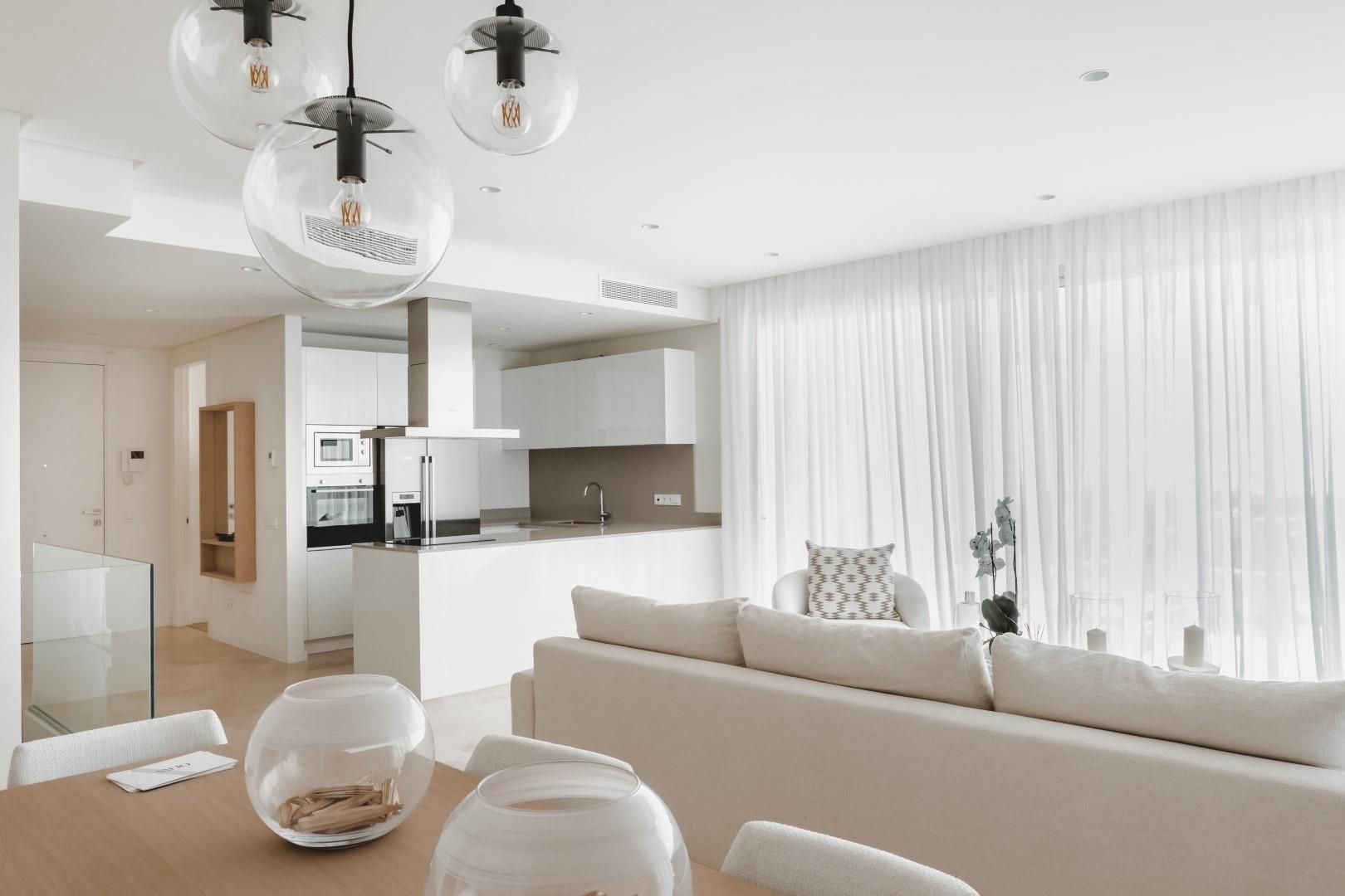 4 Bedroom Apartment in Benahavís - Photo 9