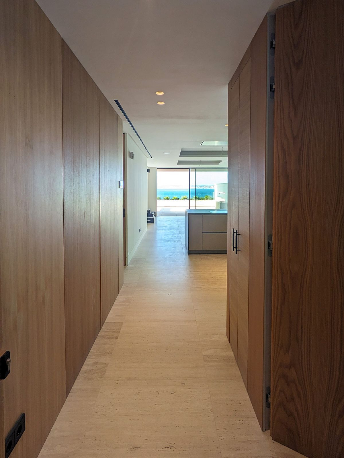 2 Bedroom Apartment in Estepona - Photo 3
