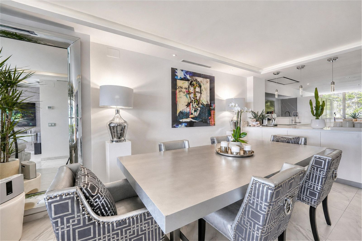 3 Bedroom Apartment in Benahavís - Foto 20