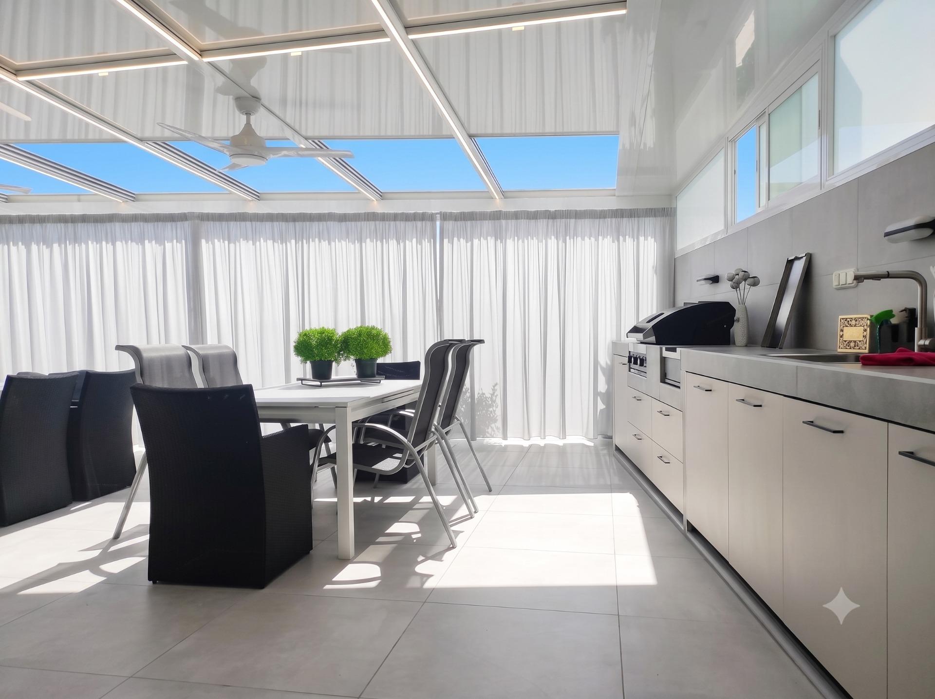 3 Bedroom Apartment in Torremolinos - Photo 2