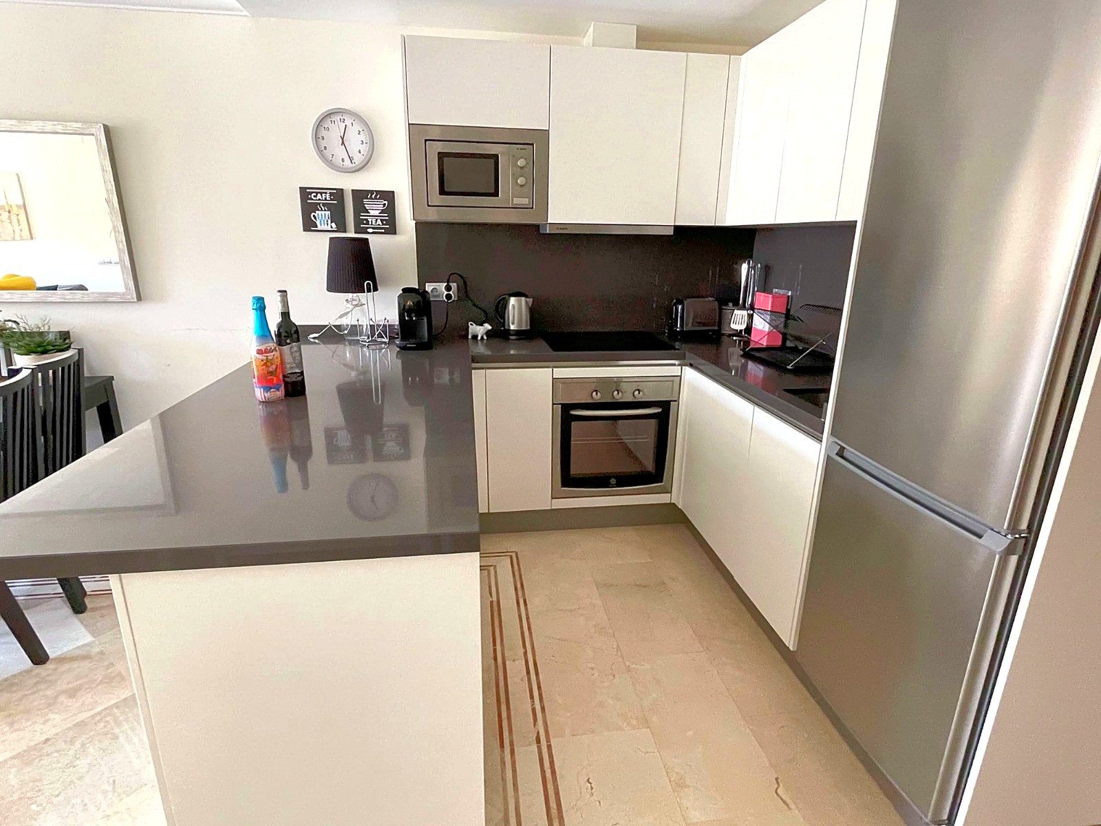 3 Bedroom Apartment in Marbella - Photo 3