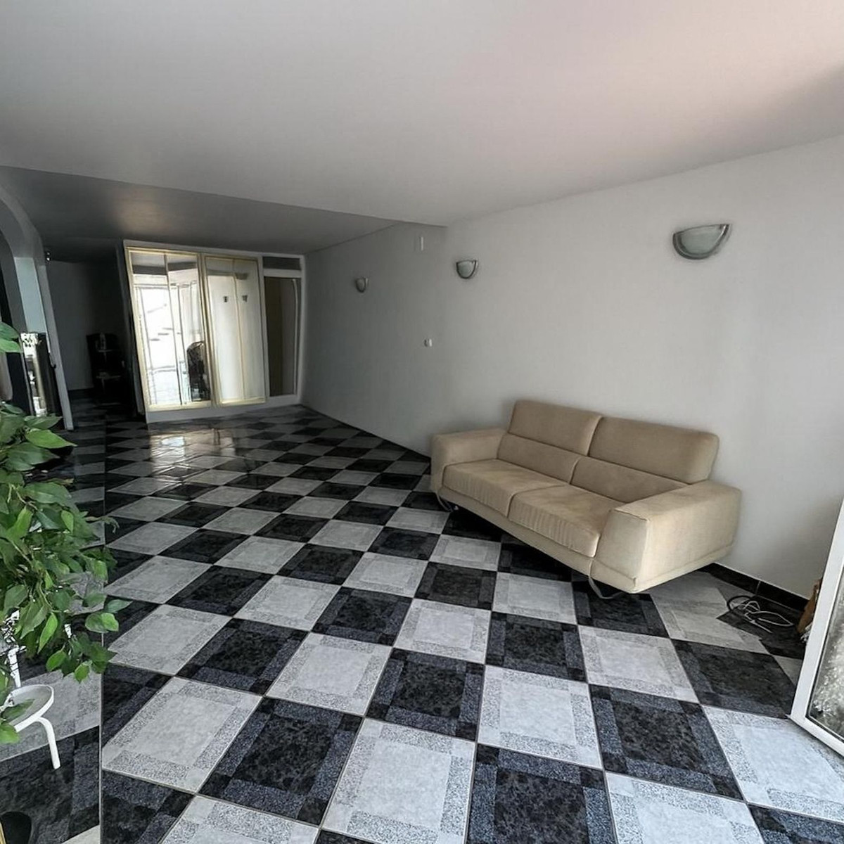 3 Bedroom Apartment in Mijas - Photo 3