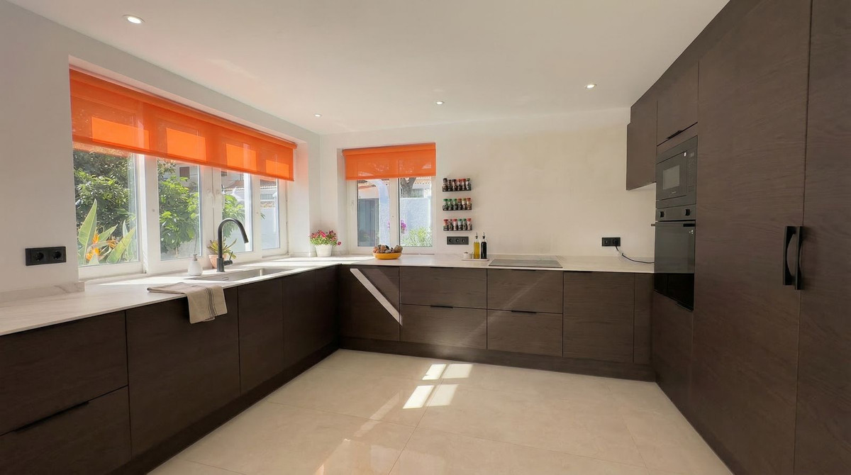 3 Bedroom Villa in Mijas - Photo 14