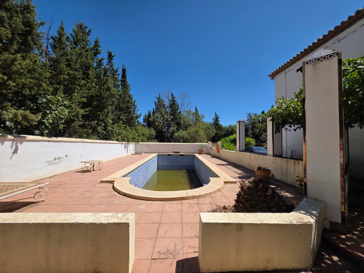 8 Bedroom Country house in Antequera - Photo 45