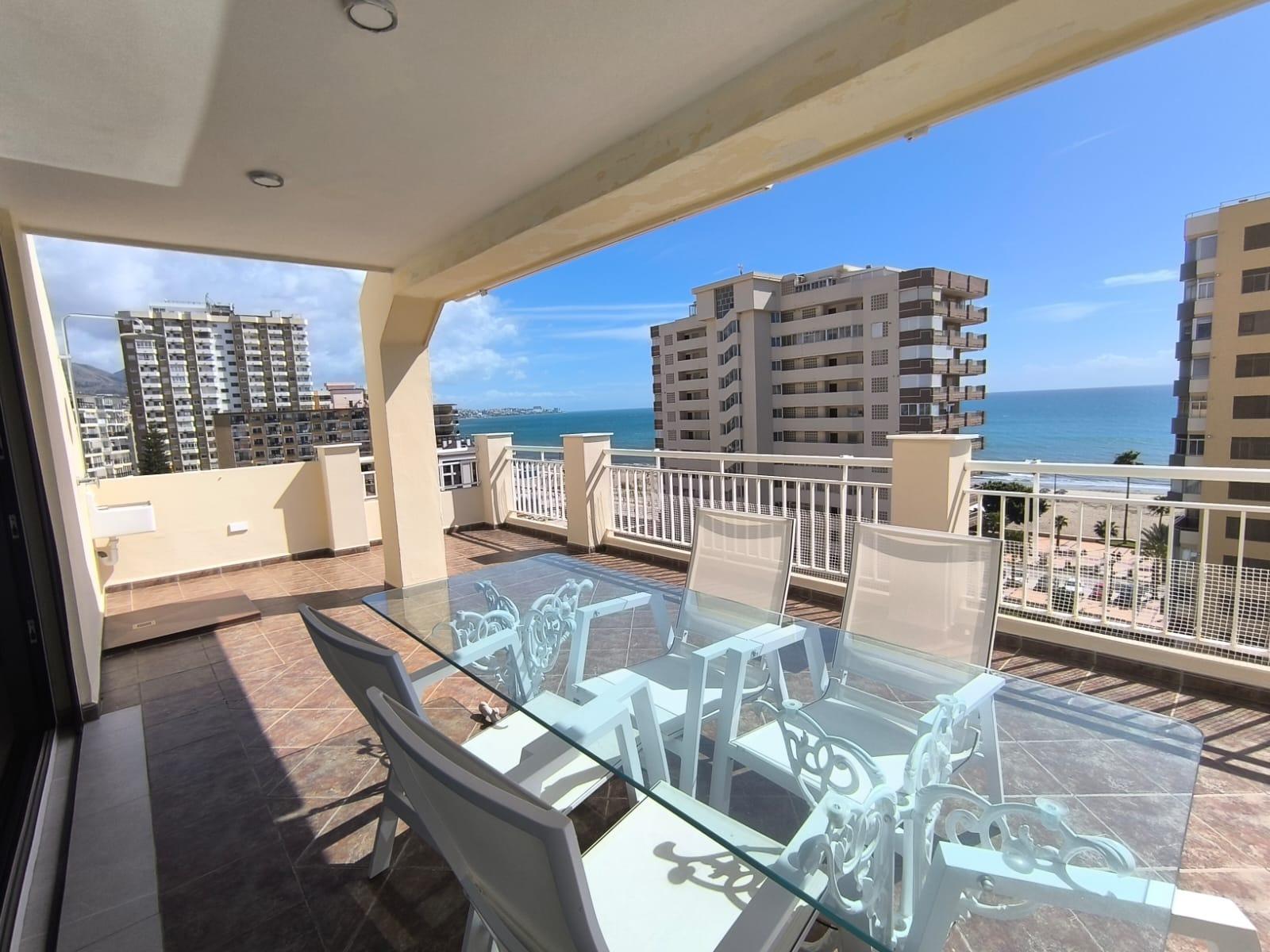 4 Bedroom Penthouse in Fuengirola - Photo 26