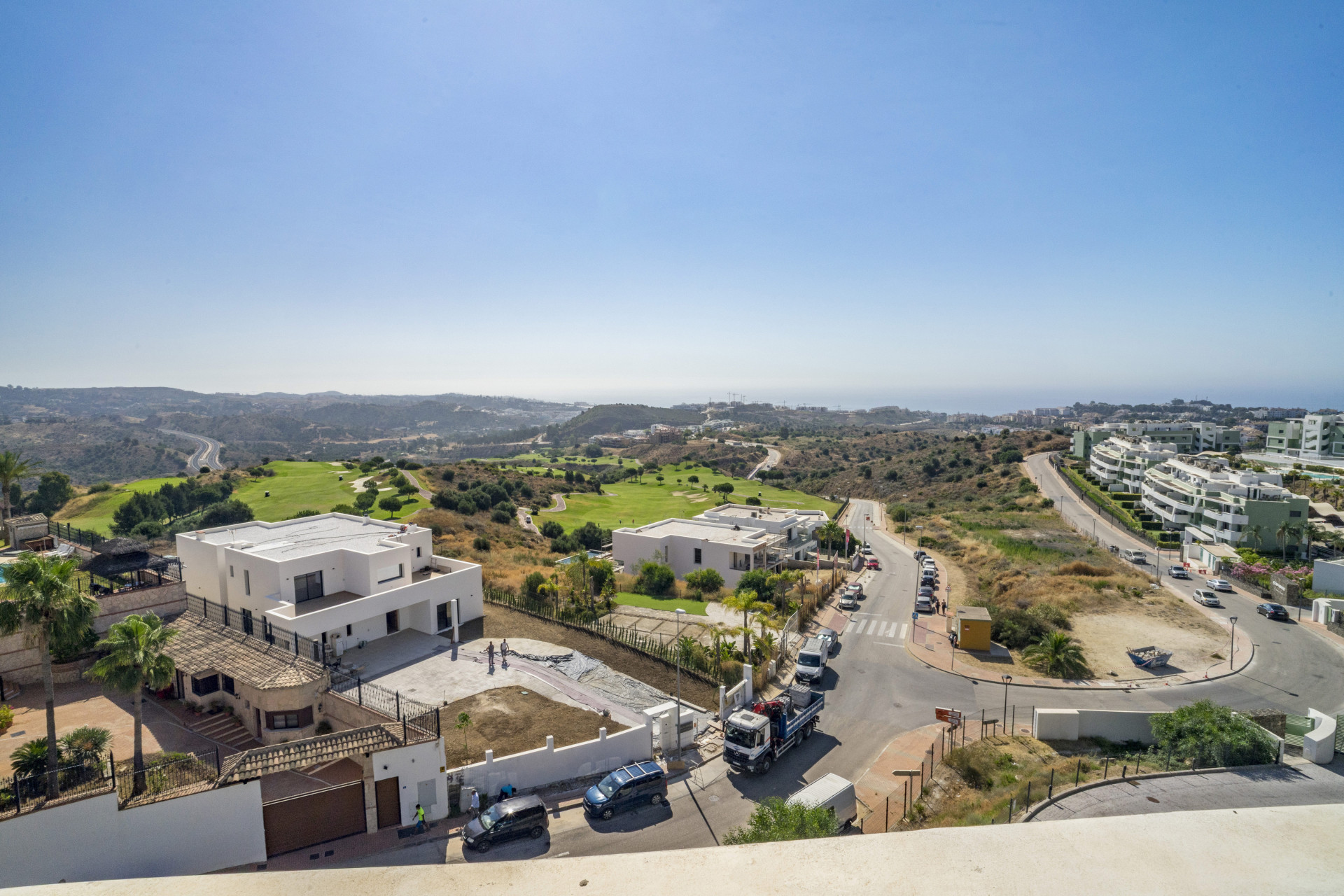 2 Bedroom Penthouse in Mijas - Photo 37