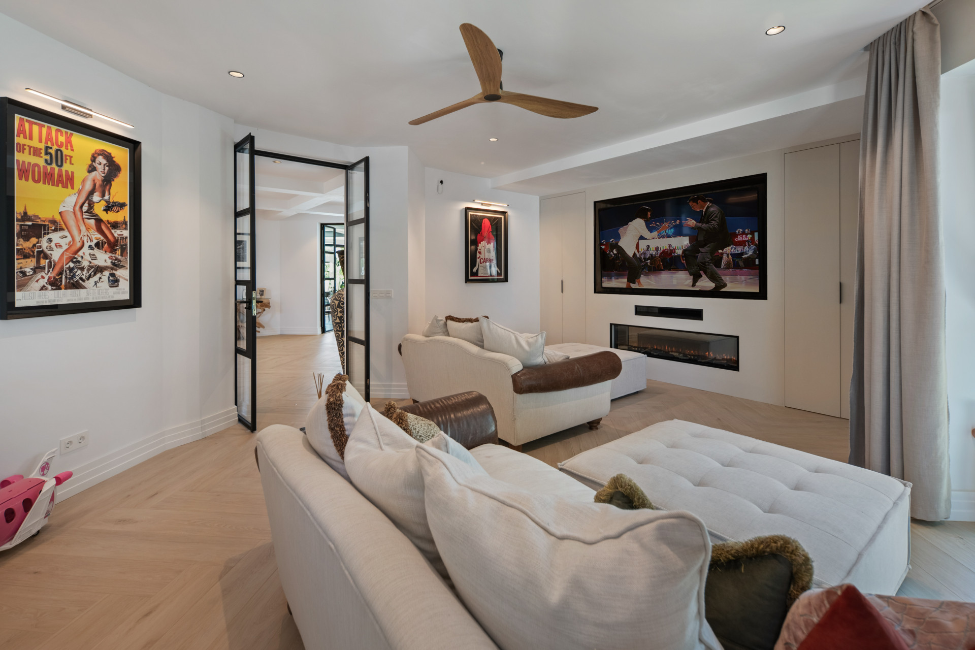 6 Bedroom Villa in Estepona - Photo 35