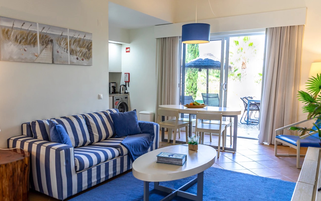 Gewerbefläche mit Pool in Spanien – Foto 2