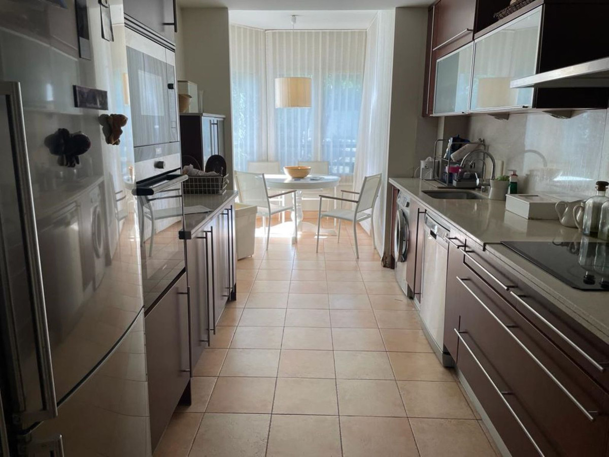 3 Bedroom Apartment in Marbella - Foto 6