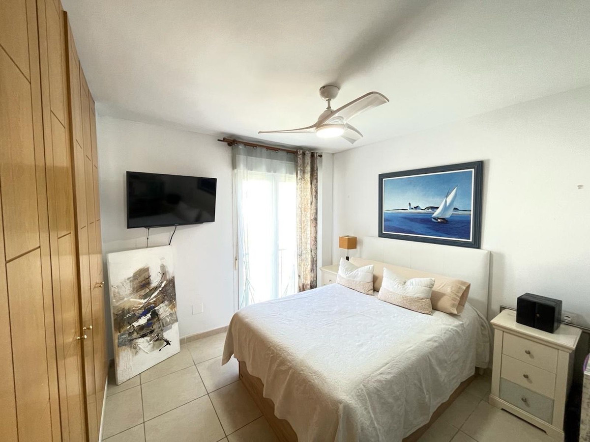 3 Bedroom Apartment in Marbella - Photo 7