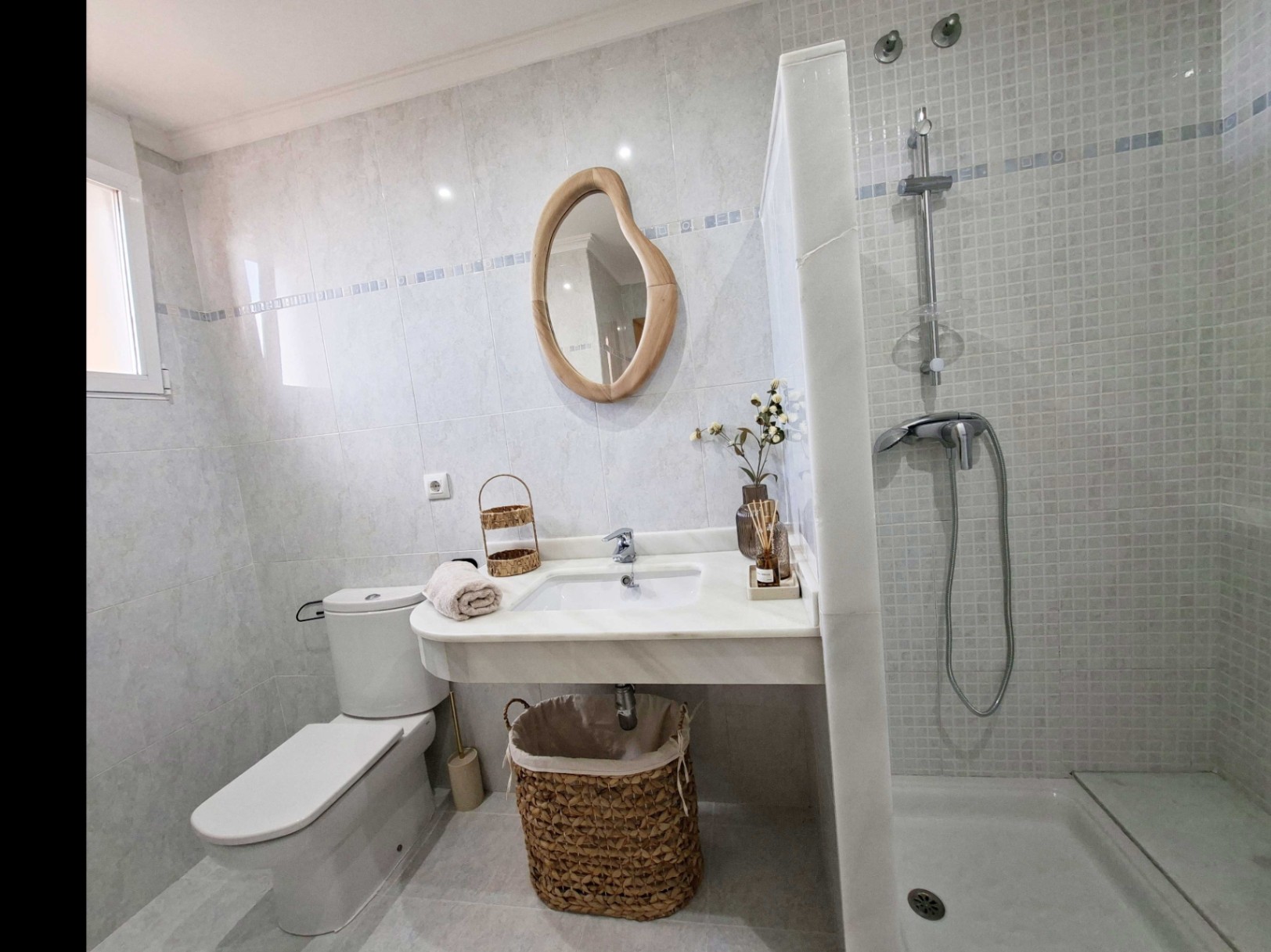 Apartamento com 2 quartos com piscina em Alicante, Espanha – Foto 26