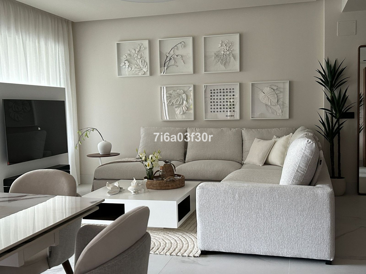 4 Bedroom Penthouse in San Pedro de Alcántara - Photo 5