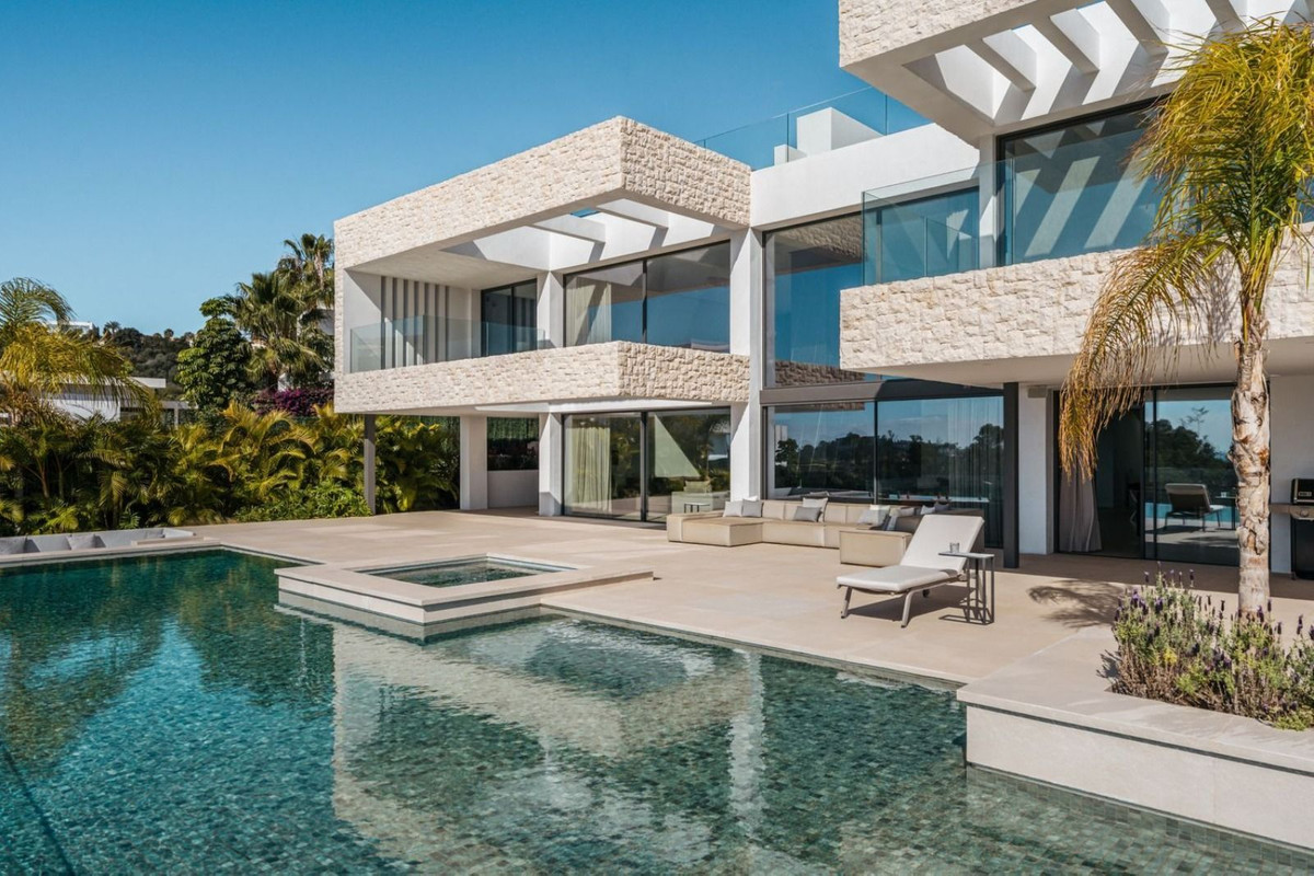 5 Bedroom Villa in Benahavís - Foto 4