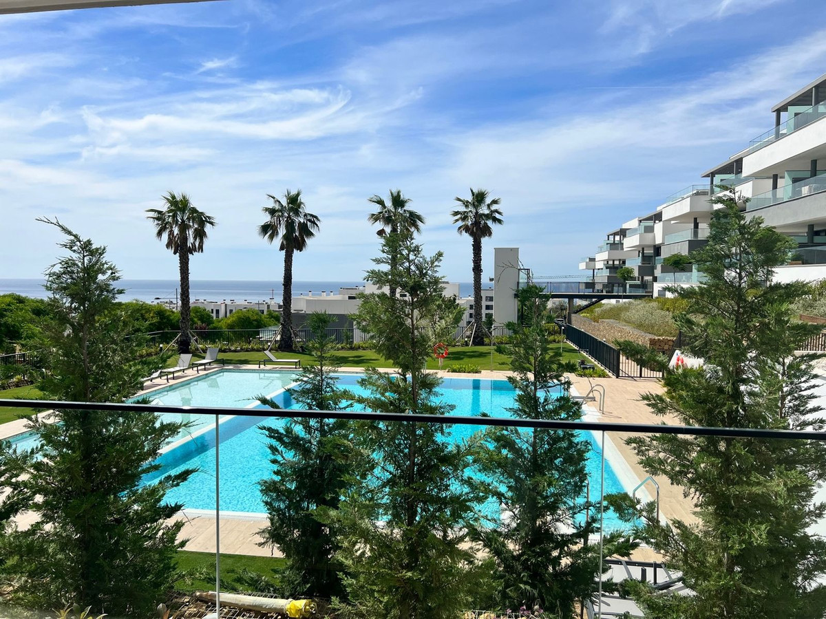4 Bedroom Apartment in Estepona - Photo 42