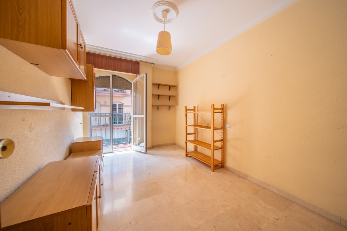 4 Bedroom Apartment in Fuengirola - Foto 4