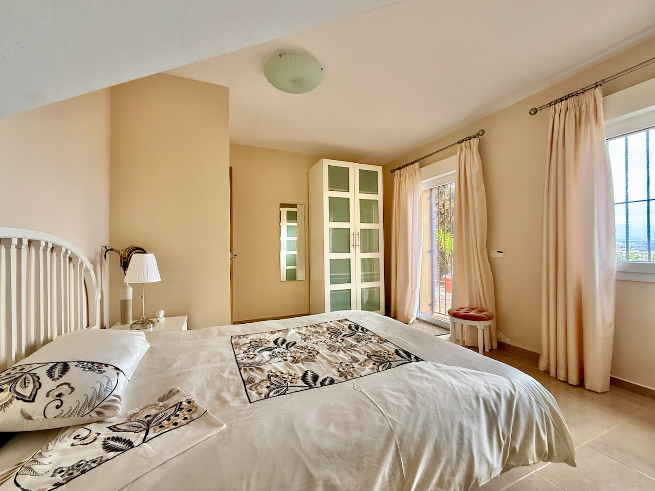 5 Bedroom Villa in La Duquesa - Photo 37