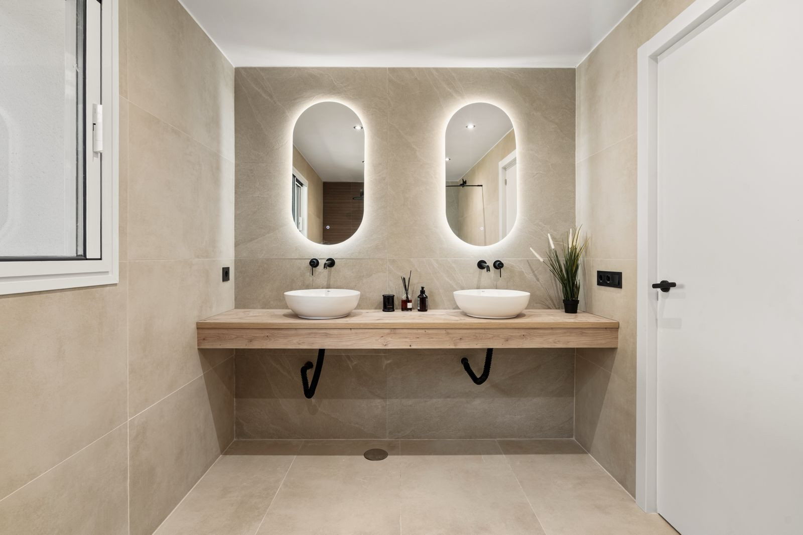 3 Bedroom Penthouse in Benahavís - Photo 9