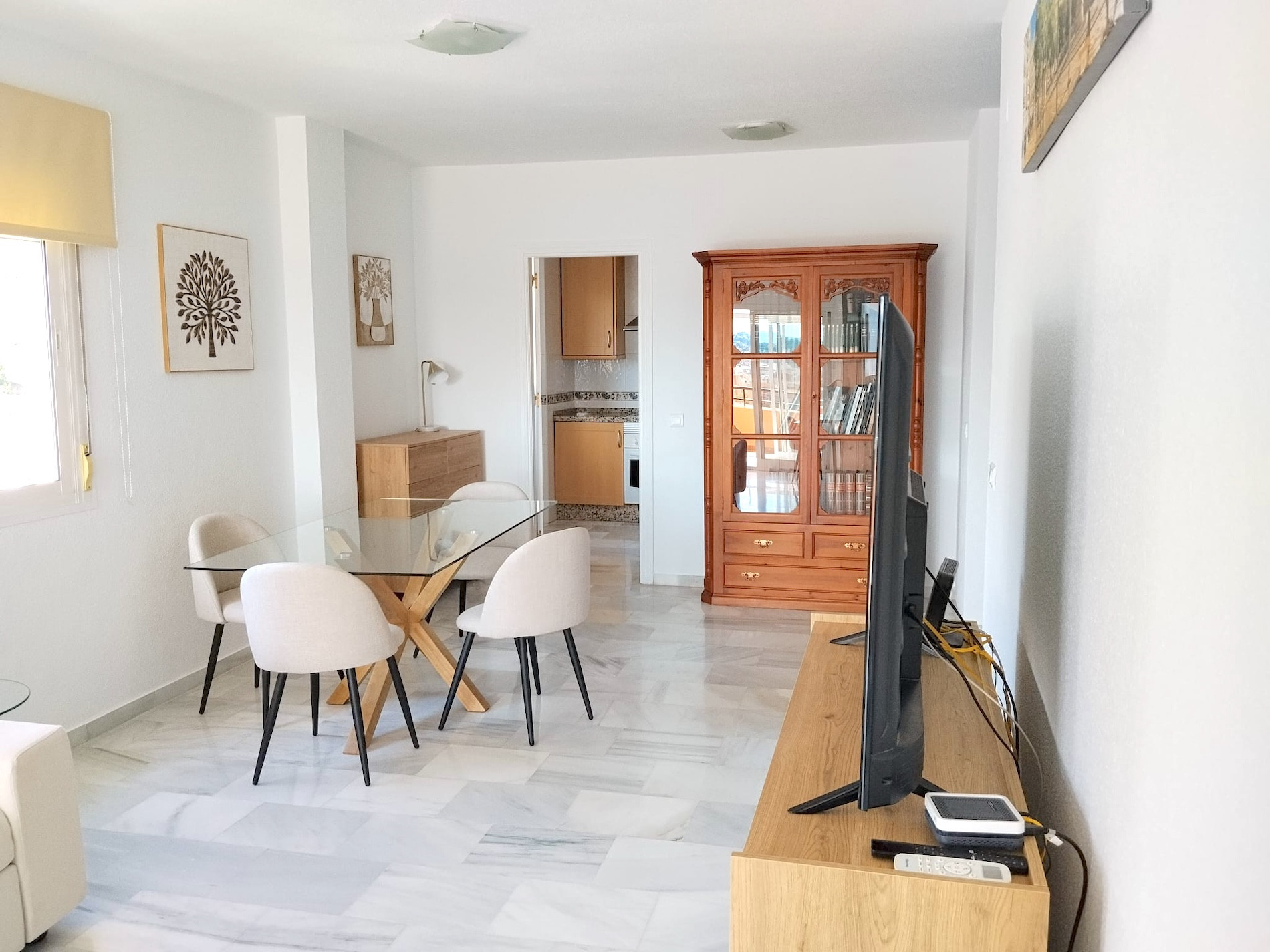 2 Bedroom Apartment in Fuengirola - Photo 7