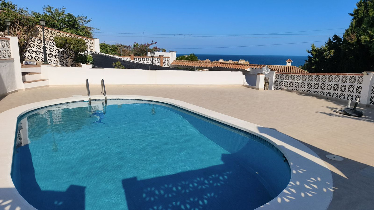 6 Bedroom Villa in Mijas - Photo 5