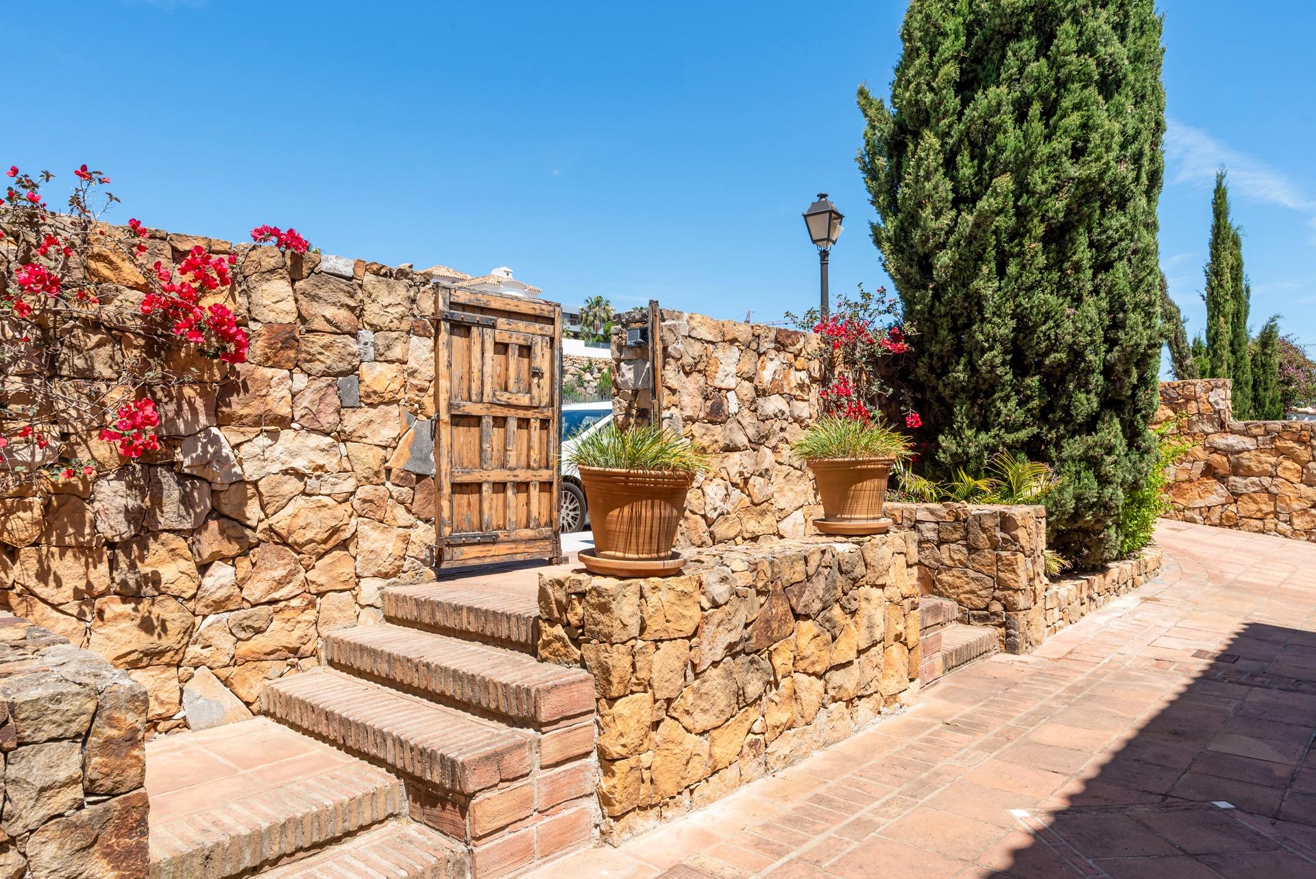 4 Bedroom Villa in Manilva - Photo 12