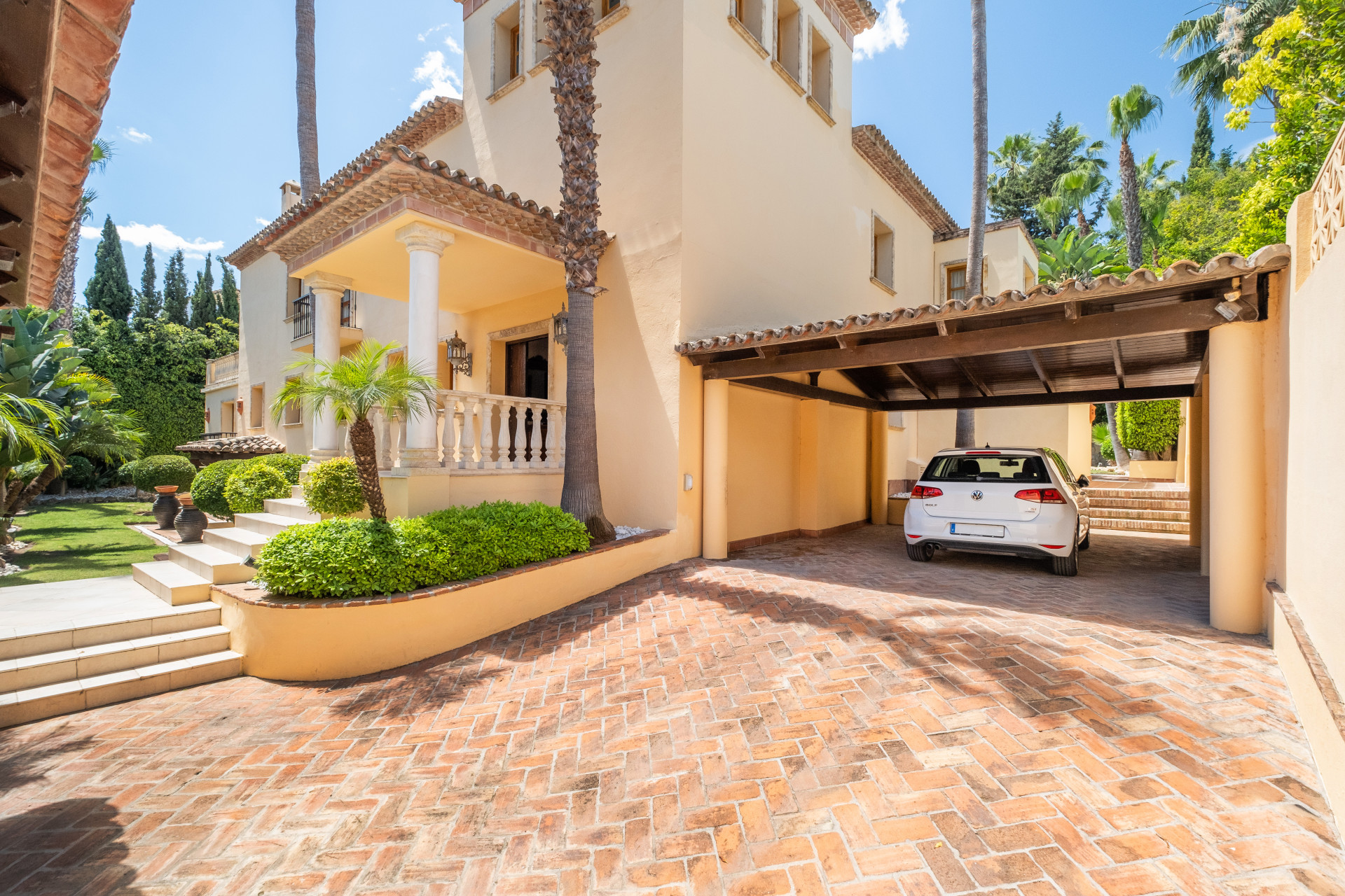 4 Bedroom Villa in Marbella - Photo 30