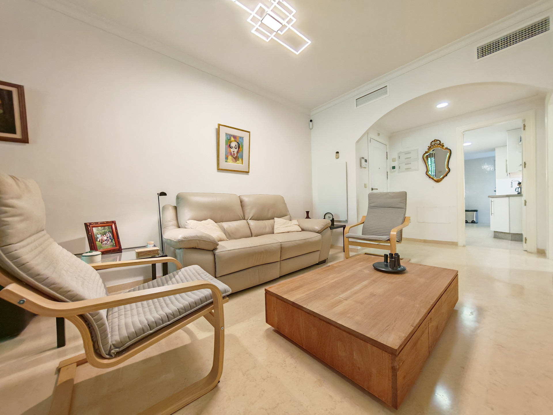 2 Bedroom Apartment in Marbella - Photo 3