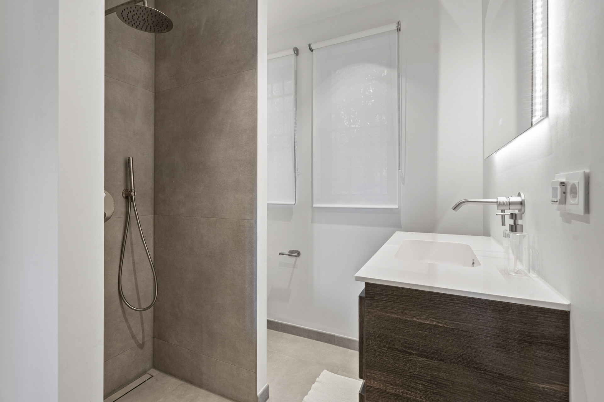 2 Bedroom Apartment in Estepona - Photo 22