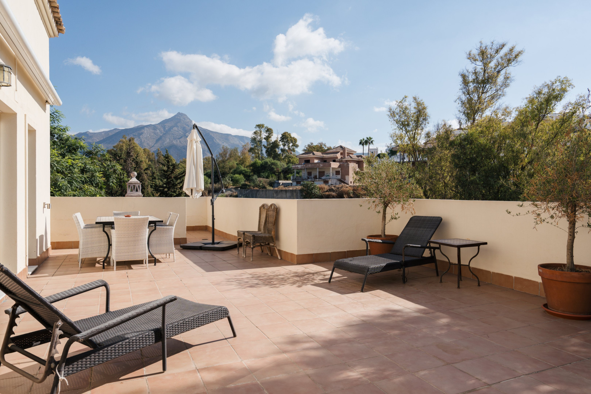 Apartamento com 4 quartos com piscina em Málaga, Espanha – Foto 15