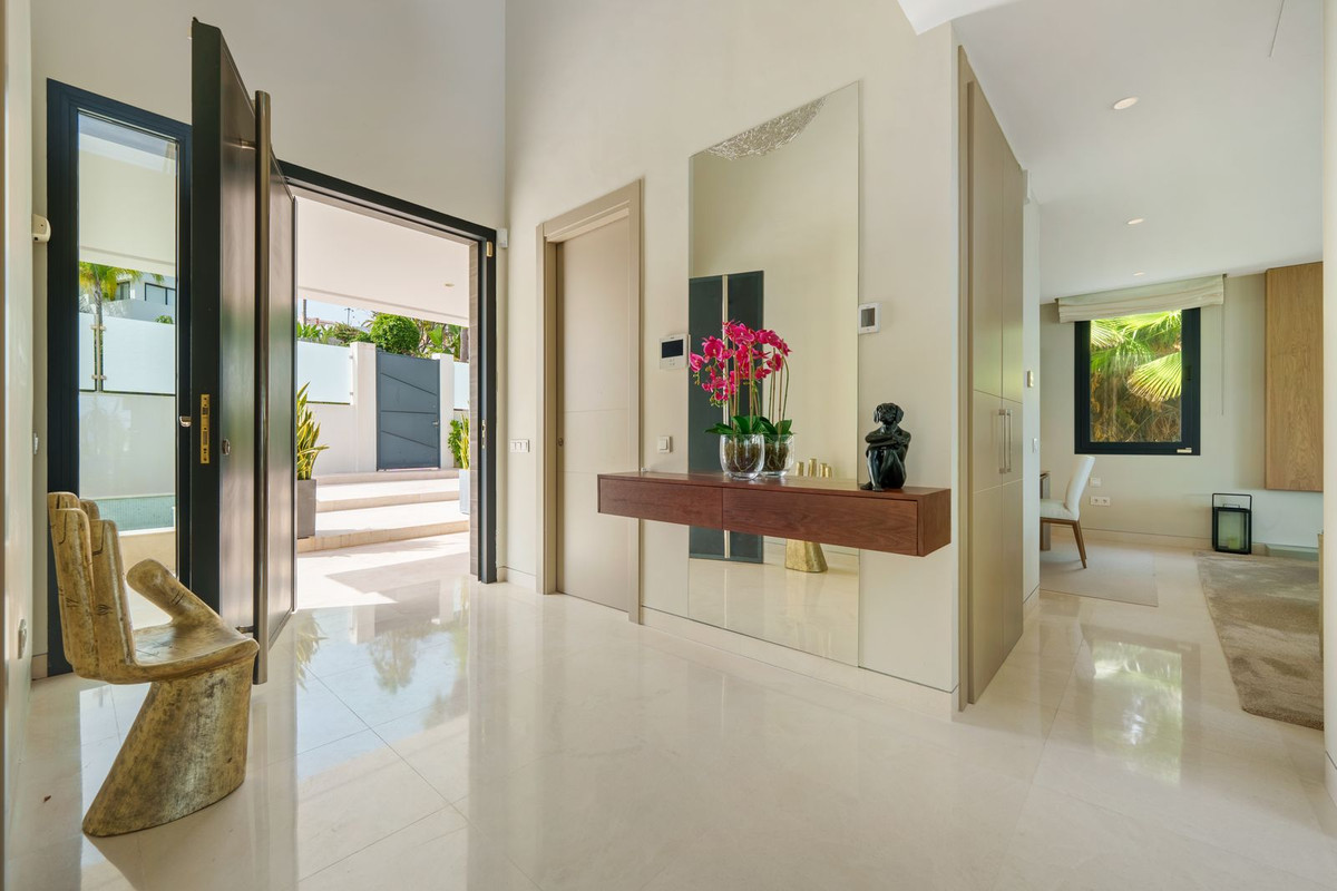 5 Bedroom Villa in Marbella - Foto 6