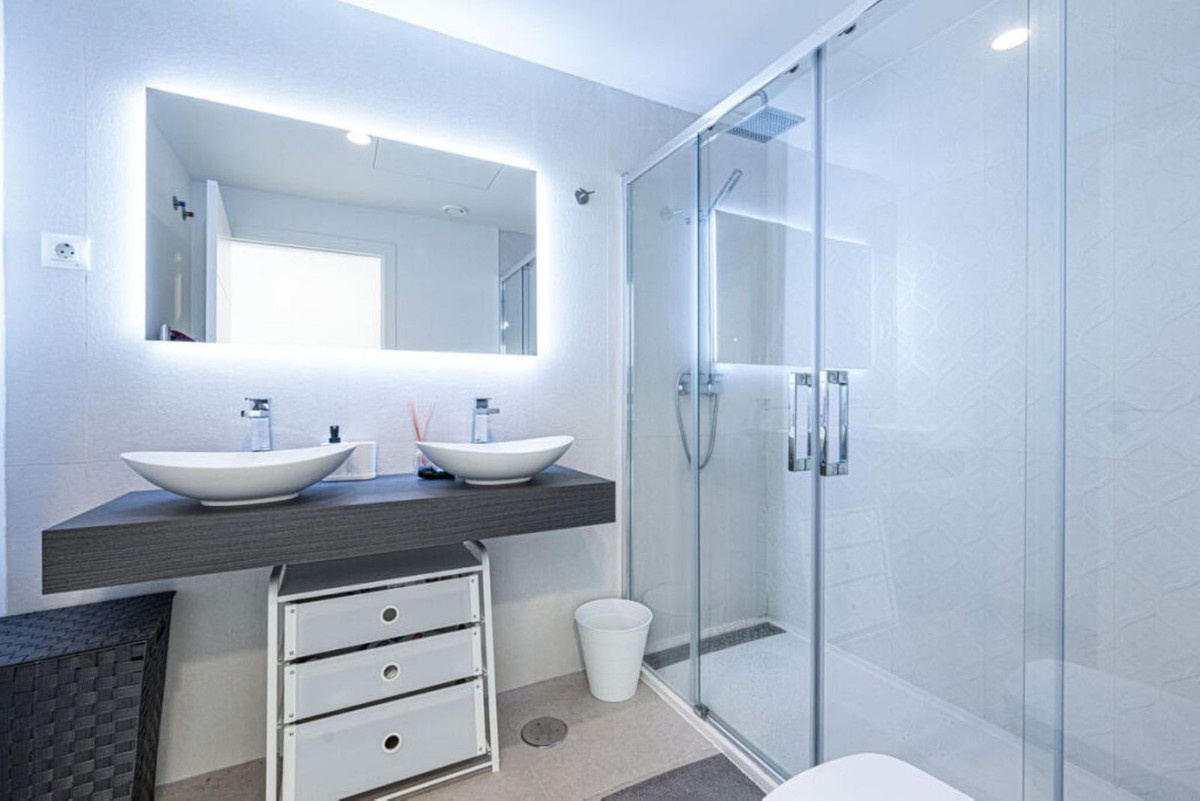 4 Bedroom Townhouse in Manilva - Foto 15