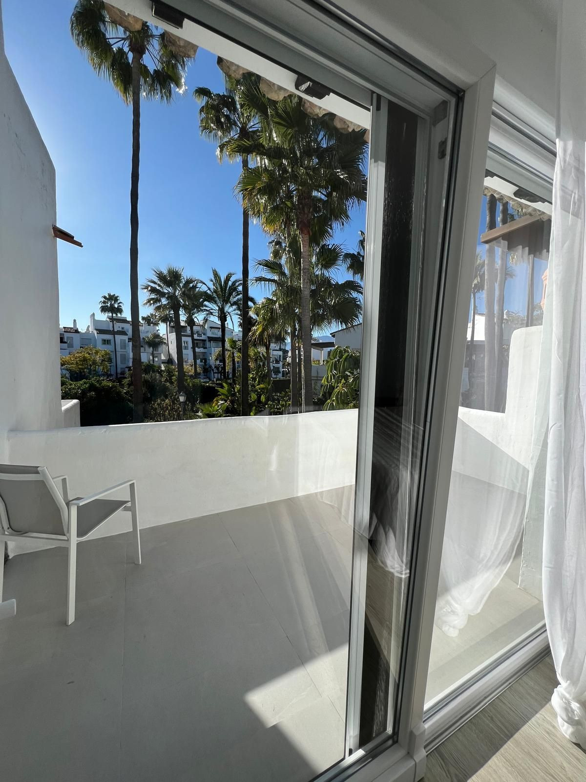 3 Bedroom Townhouse in Estepona - Photo 7