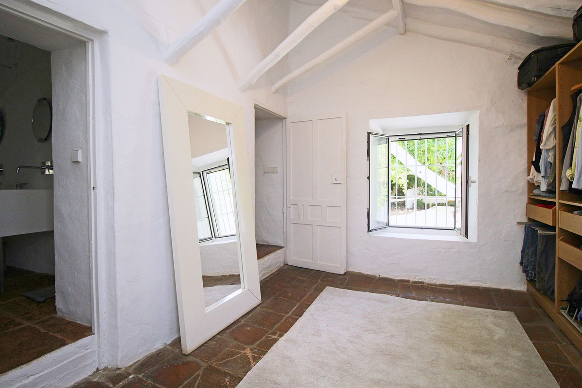 4 Bedroom Country house in Coín - Фото 23