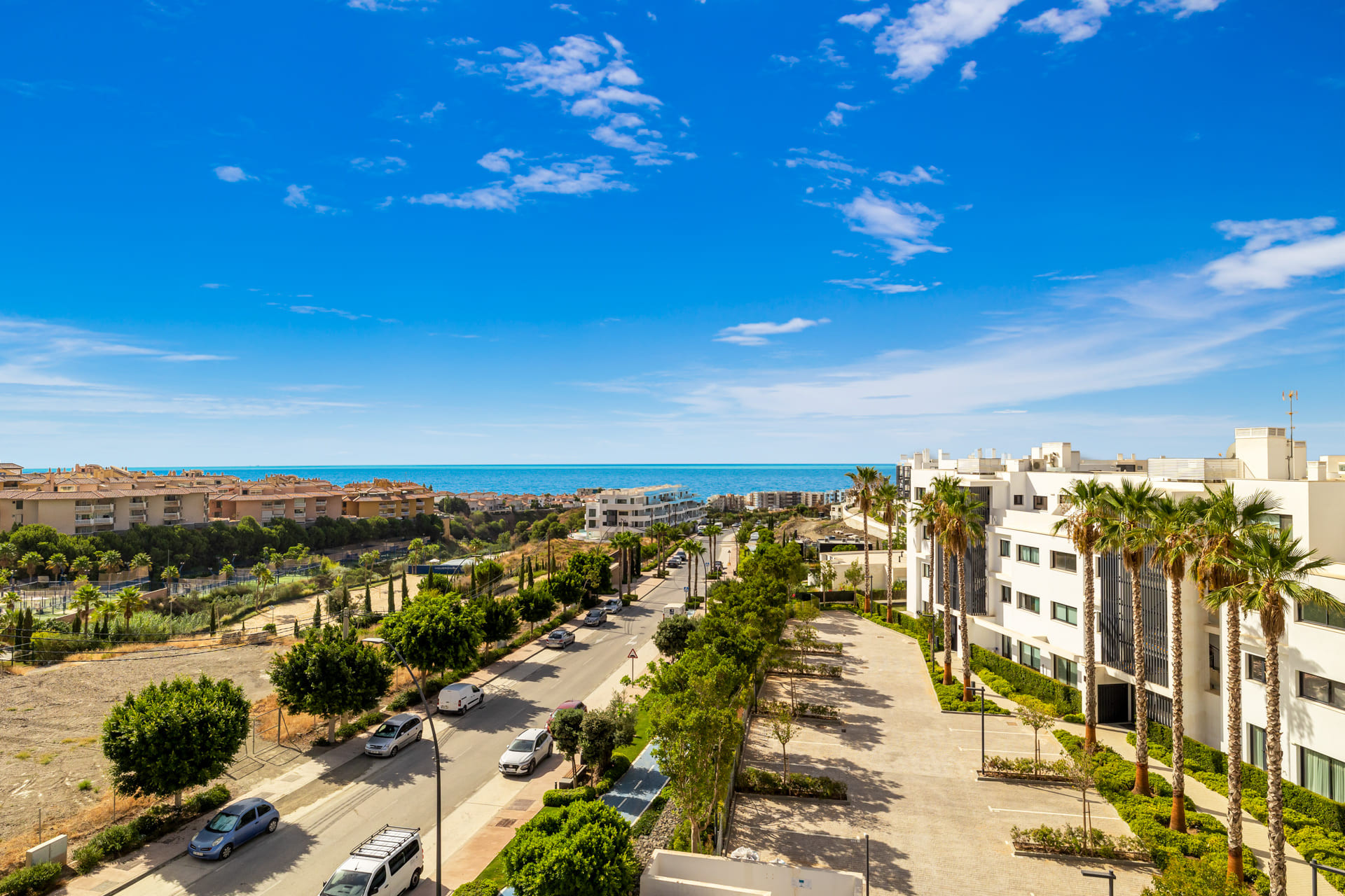 2 Bedroom Penthouse in Benalmádena - Photo 8